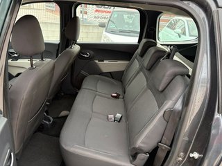 Dacia Lodgy Laureate dCi 66 kW