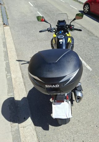Suzuki V-Strom 250  Negra y Amarilla