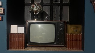 Televisor Hitachi CRT Vintage Años 70/80 Retro