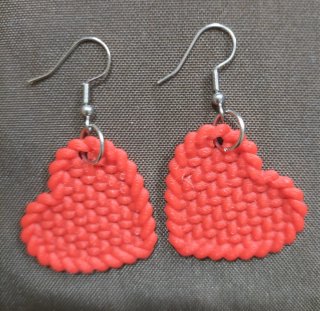Pendientes corazón crochet blanco y beige