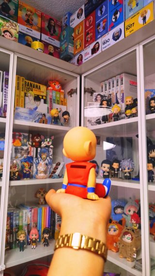 Krilin Hucha Dragon Ball