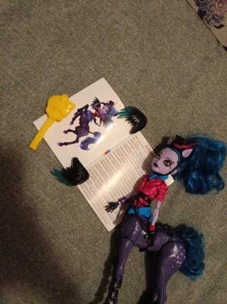 Muñeca Monster High Avea Trotter
