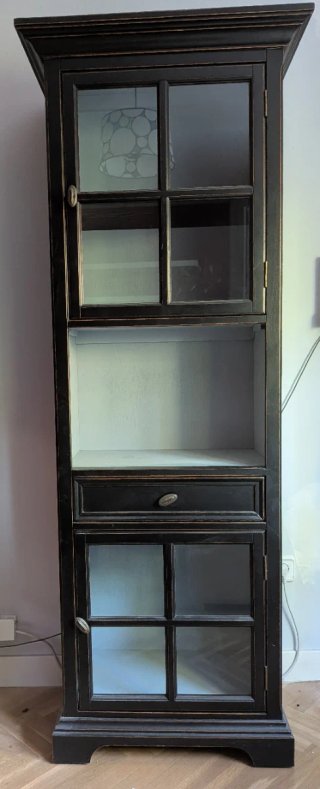Vitrina Vintage Madera Negra y Cristal