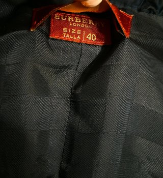 Cazadora Burberry Acolchada Talla 40 azul marino