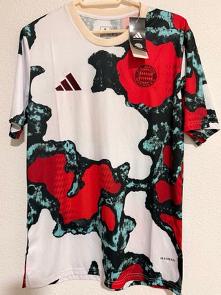 Camiseta Japón Edición Samurai y varias camisetas