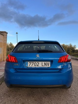 Peugeot 308 2021