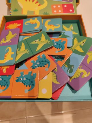 Juego de mesa Dominó Dinosaurios Usborne