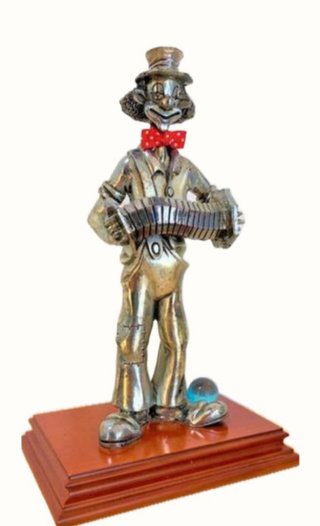 Figura payaso plateado 18cm acordeón