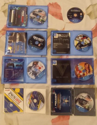 Consola PS4 Fat + 8 juegos