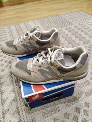 Zapatillas New Balance Beige/Gris Talla 42