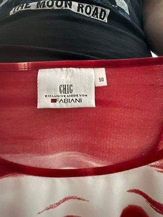 Camiseta Estampada Caballos y Cielo Rojo