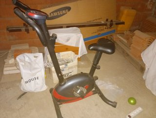 Bicicleta Estática Negra