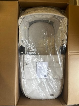 Pack Silla Coche Kory i-Size + Capazo