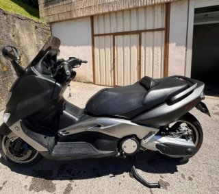 Yamaha TMAX Black Max