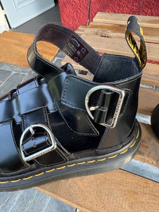 Sandalias Dr. Martens Negras