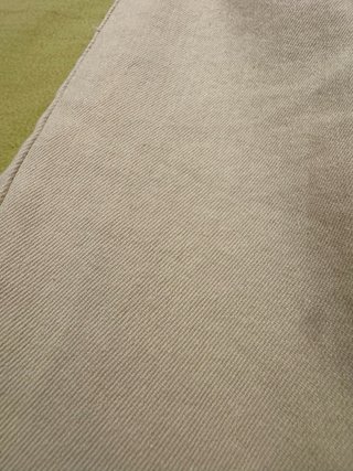 Pantalón vaquero amarillo claro
