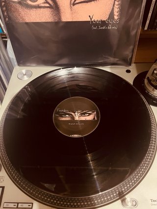Tazka - Your Eyes (incl. Jonah's dub mix)