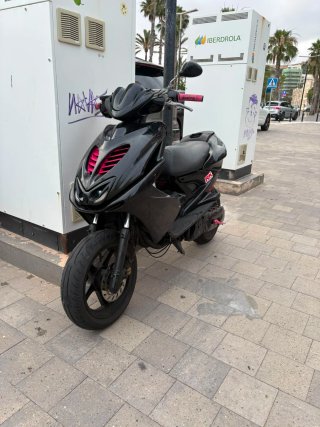Yamaha aerox ITV hasta 2028 SE VENDE O SE CAMBIA