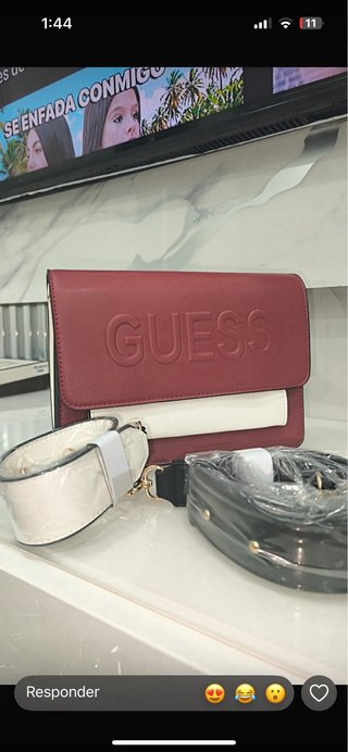 Bolso Guess Negro y Rosa