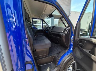 IVECO Daily 35S18 3.0D Koffer 2022