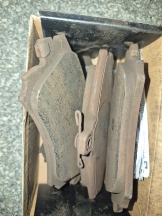 Discos y pastillas freno Volvo S40