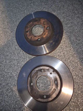 Discos y pastillas freno Volvo S40