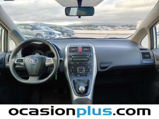 Toyota Auris 1.4 D-4D Live 66 kW (90 CV)