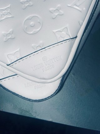 Bolso Louis Vuitton Blanco con Monedero