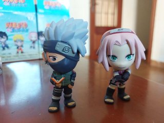 Mystery Mini Funko 4pz (2 Demon Slayer + 2 Naruto)