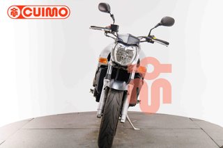 SUZUKI GSR 600