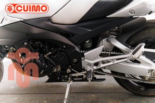 SUZUKI GSR 600