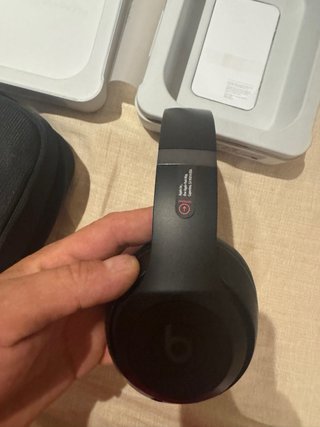 Beats Studio Pro Negros