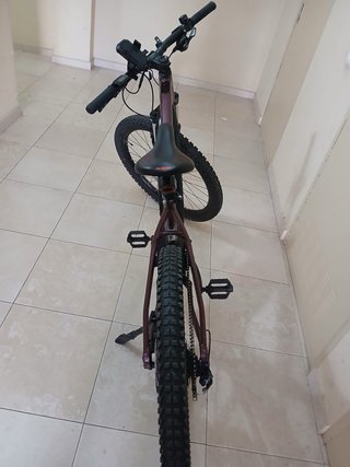Bici Eléctrica Morada
