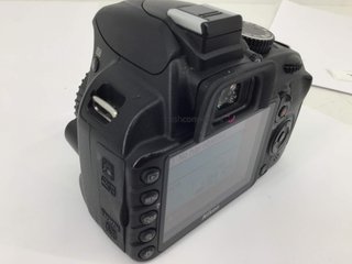 camara digital reflex nikon d3100