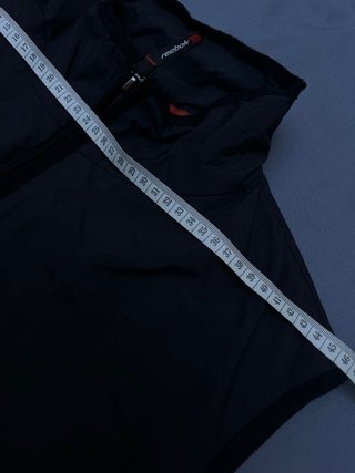 Chaleco Reebok Acolchado Negro/Naranja Vintage
