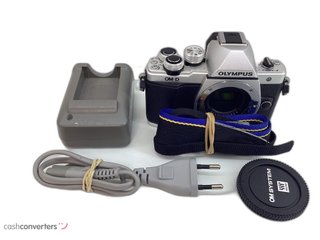 camara digital evil olympus om-d e-m10 mark ii