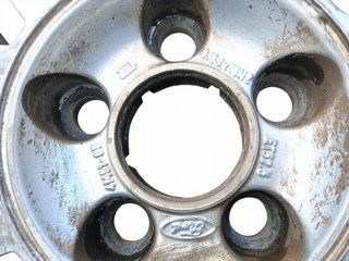LLANTA FORD FOCUS BERLINA (CAP) 4M51GB