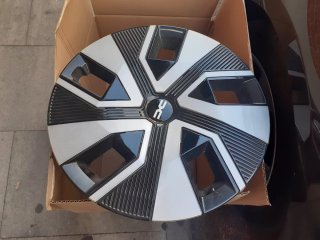 Tapacubos Dacia Sandero 16p Originales