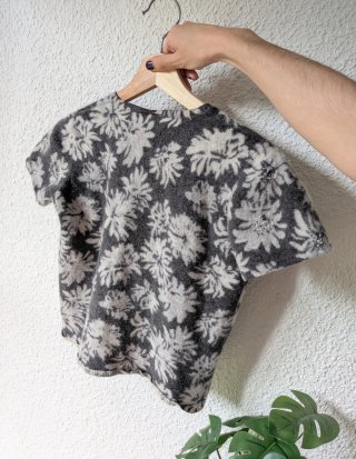 Top de punto con margaritas Y2K Venca Talla S