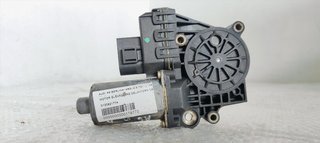 MOTOR ELEVALUNAS DELANTERO DERECHO AUDI A6 BERLIN