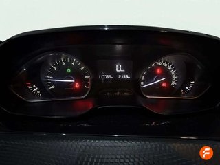 Peugeot 208 5P ALLURE 1.2L PureTech 60KW (82CV)