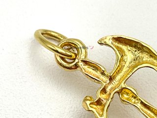 colgante oro 18k