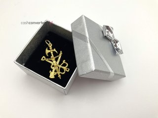 colgante oro 18k