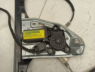 ELEVALUNAS DELANTERO IZQUIERDO MERCEDES-BENZ CLAS