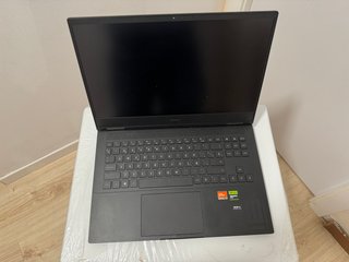 Portátil HP Omen AMD 7840HS 32GB/1TB RTX 4060