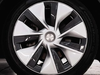 Tesla Model Y Model Y Basis RWD