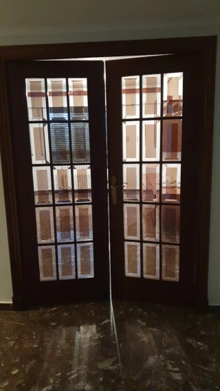 8 puertas de madera interior