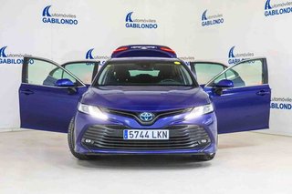 Toyota Camry 2.5 220H Advance