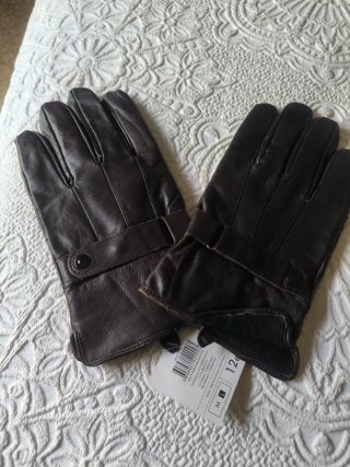 Guantes de piel marrón oscuro