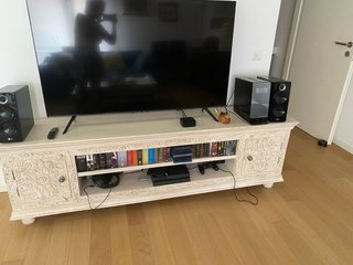 Mueble TV madera maciza, casi nuevo